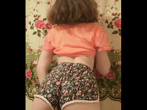 ❤️ Leanabh òg sexy a ’toirt dheth na shorts aice air a’ chamara ☑ Bhidio fucking aig porn gd.gaypornforyou.ru ☑